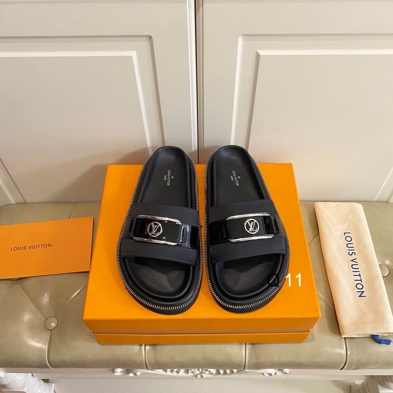 LV Women's Slippers 223